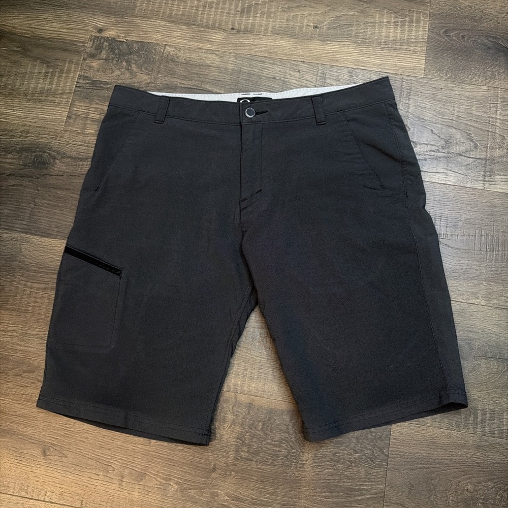 Oakley Mens Gray Performance Golf Shorts Size 36 Stretch Athletic Casual